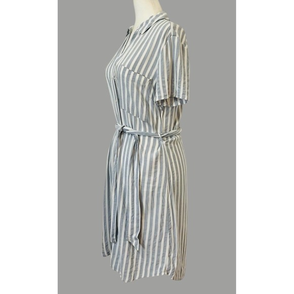 Dynamite Blue & White Striped Shirt‎ Dress with Belt Short Sleeve Small - Picture 6 of 10